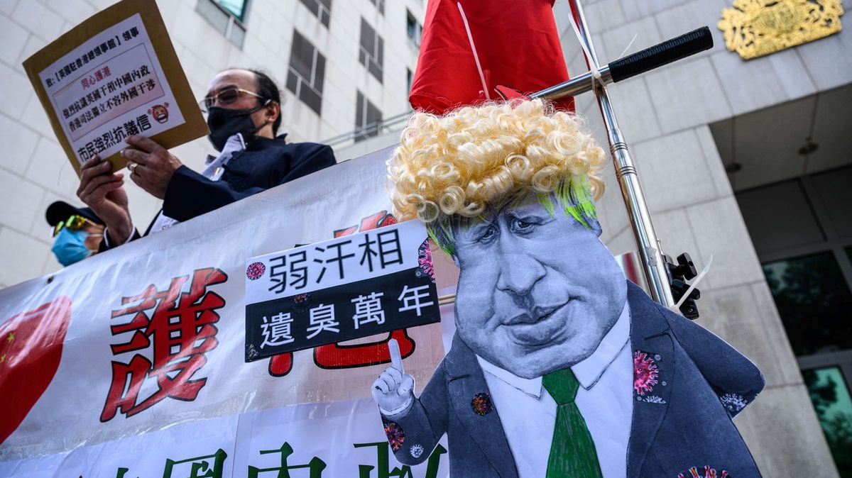 Nikdy, nebo navždy. Britská nabídka Hongkongu Čínu rozčílila, lidé váhají